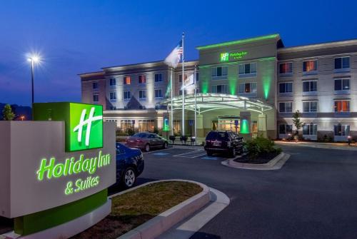 Holiday Inn Hotel & Suites Beckley, an IHG hotel - Beckley