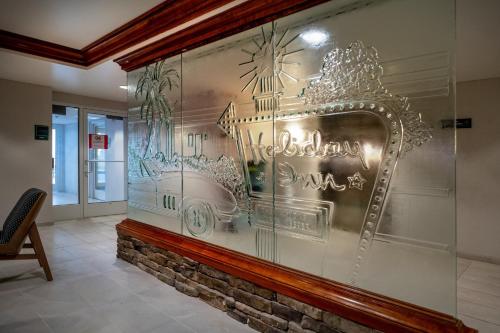 Holiday Inn Hotel & Suites Beckley an IHG Hotel - image 7