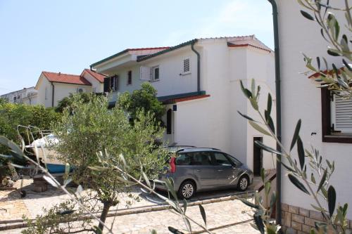 Apartments with a parking space Povljana Pag - 6501 - image 4