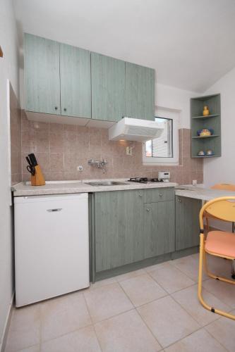 Apartments with a parking space Povljana Pag - 6501 - image 3