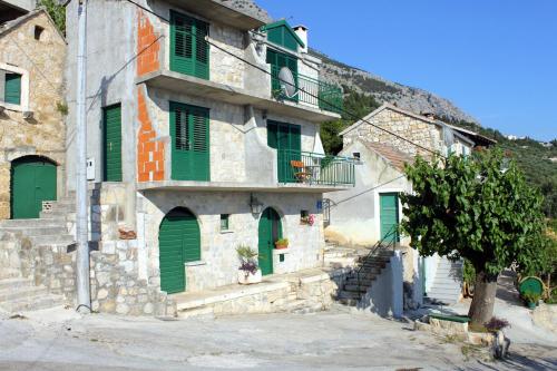 Holiday house with a swimming pool Makarska - 6668 - image 7