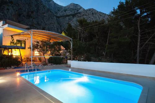 Family friendly house with a swimming pool Kotisina, Makarska - 6809