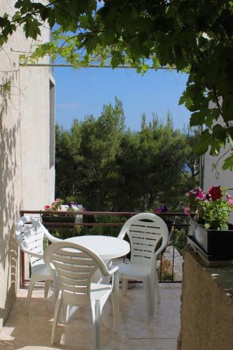 Apartments with a parking space Brela Makarska - 6906 - image 8
