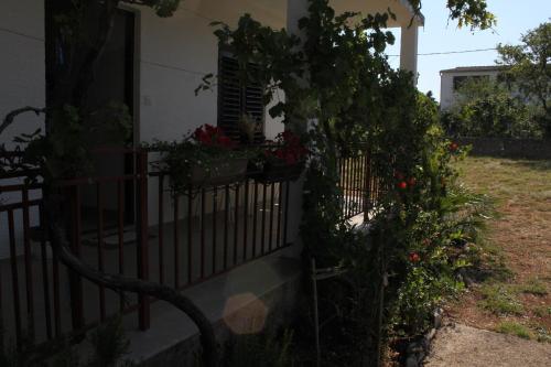 Apartments with a parking space Starigrad Paklenica - 6647 - image 8