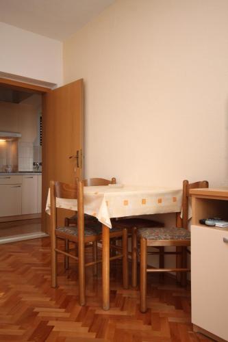 Apartments by the sea Podgora Makarska - 6672 - image 13