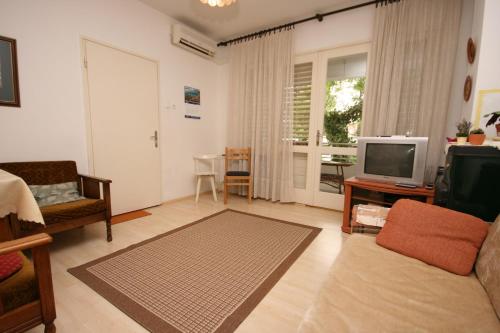 Apartments with a parking space Biograd na Moru, Biograd - 6446