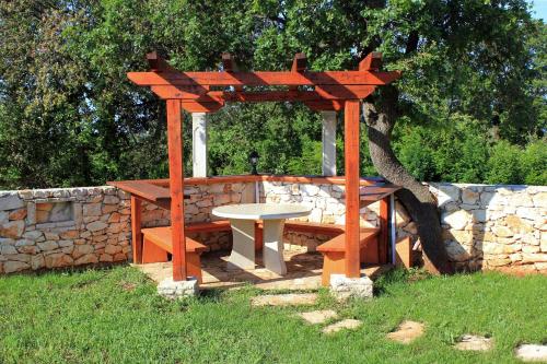 Family friendly house with a swimming pool Valtura Pula - 6913 - image 7