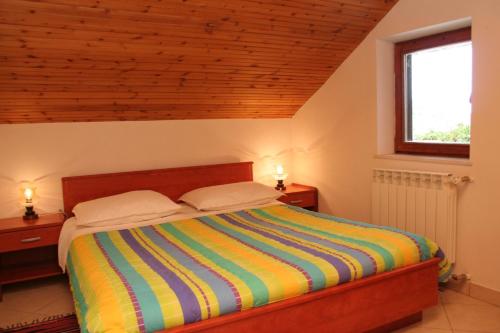 Apartments with a swimming pool Zrnovska Banja Korcula - 8335 - image 2