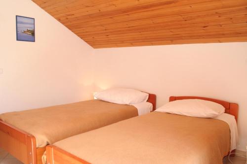 Apartments with a swimming pool Zrnovska Banja Korcula - 8335 - image 3