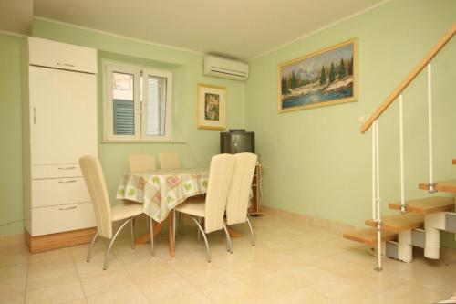 Holiday house Lastovo - 8289 - image 13