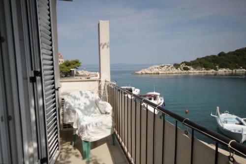 Apartments by the sea Zaklopatica Lastovo - 8357 - image 2