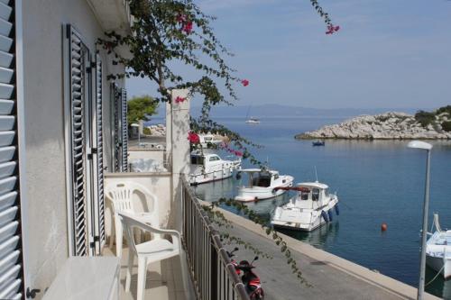 Apartments by the sea Zaklopatica Lastovo - 8357 - image 10