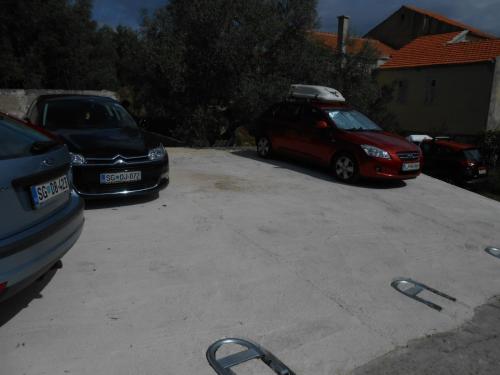 Apartments with a parking space Poljana Ugljan - 8473 - main image