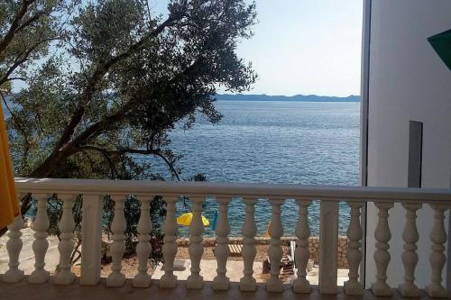 Apartments by the sea Zdrelac Pasman - 8406 - image 10