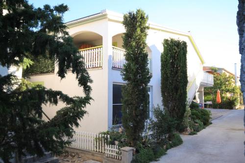  Apartments by the sea Zdrelac, Pasman - 8362 in Ždrelac