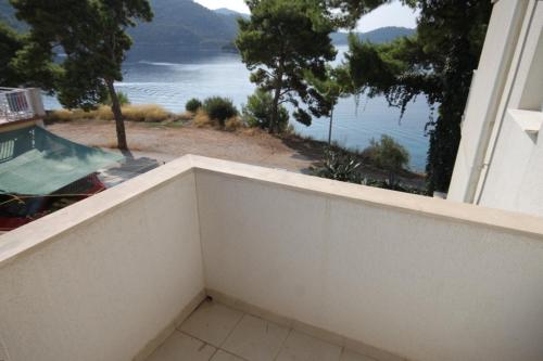 Apartments by the sea Pasadur Lastovo - 8388 - image 5