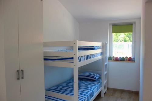 Apartments for families with children Zdrelac, Pasman - 8424
