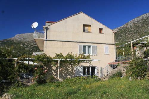  Apartments with a parking space Brsecine, Dubrovnik - 8549 in Trsteno