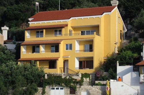  Apartments by the sea Zaklopatica, Lastovo - 8393 in Lastovo