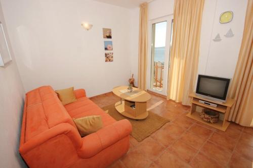 Apartments by the sea Zavala, Hvar - 8637 in Zavala