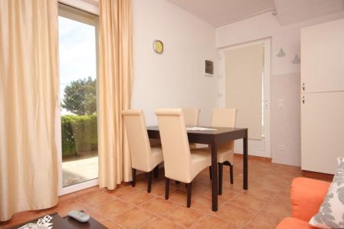 Létesítmények, Apartments by the sea Zavala, Hvar - 8637 in Zavala