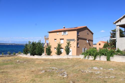 Apartments by the sea Banj, Pasman - 8206 in Ždrelac