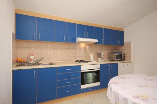Apartments by the sea Banj Pasman - 8206 - main image