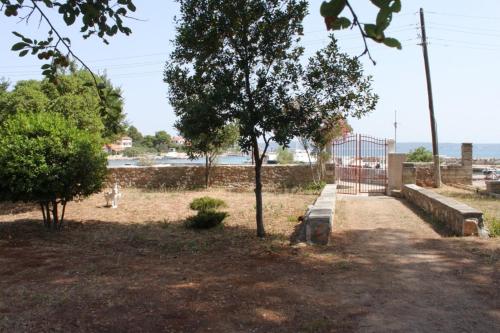 Apartments by the sea Zdrelac Pasman - 8307 - image 8