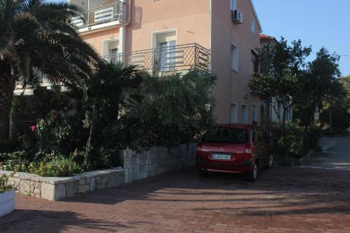 Apartments by the sea Poljana Ugljan - 8450 - image 10