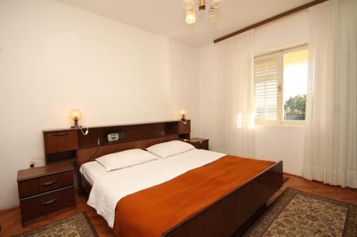 Apartments by the sea Tkon Pasman - 8410 - image 6