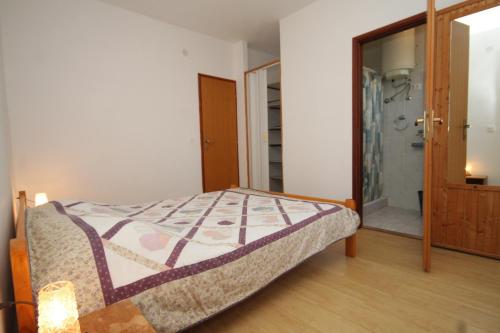 Apartment Mrljane 8464a - image 8