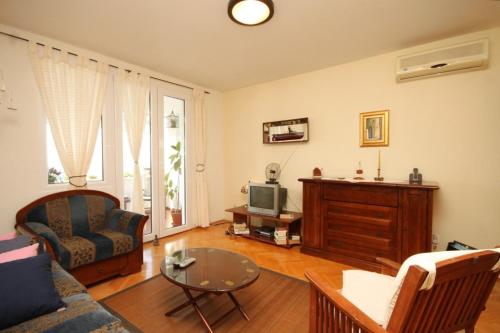 Apartments with WiFi Dubrovnik - 8600 - image 8