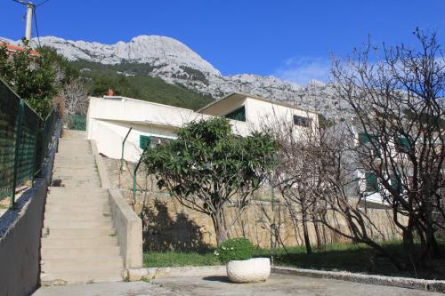  Apartments by the sea Marusici, Omis - 8632 in Mimice