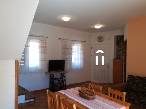 Apartment Kukljica 8209a - image 9