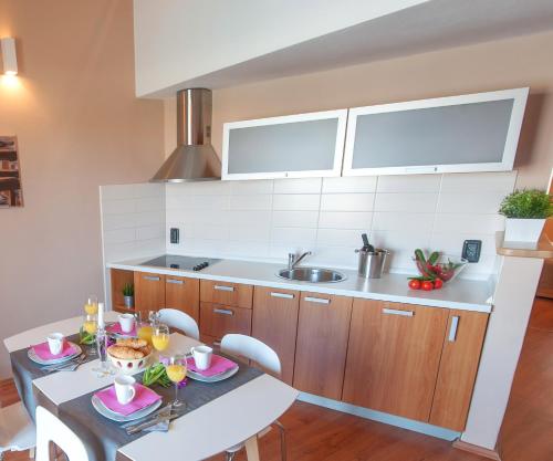 Apartment Poljana 8432c - image 5