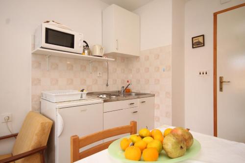 Apartments by the sea Cavtat Dubrovnik - 8610 - image 14