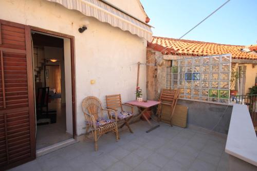 Apartments by the sea Dubrovnik - 8552 - image 12