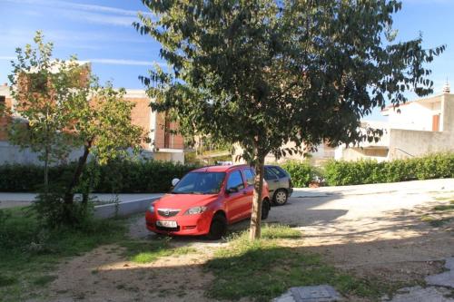 Apartments by the sea Tucepi Makarska - 8742 - image 7