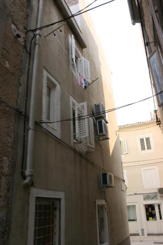 Apartments by the sea Pag - 6475 - image 11