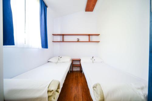 Family friendly apartments with a swimming pool Biograd na Moru Biograd - 8371 - image 4