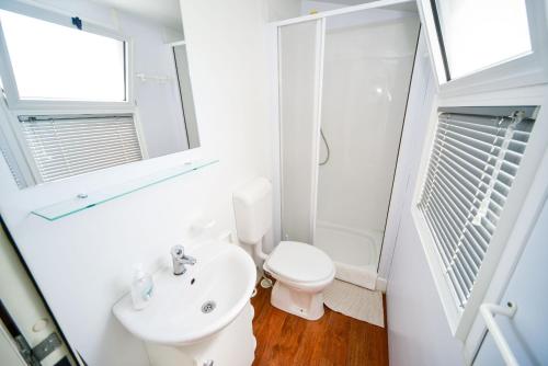 Family friendly apartments with a swimming pool Biograd na Moru Biograd - 8371 - image 11