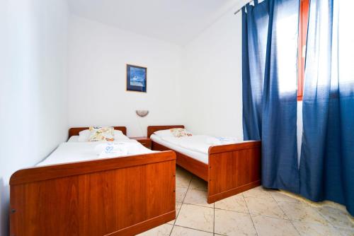 Family friendly apartments with a swimming pool Biograd na Moru Biograd - 8370 - image 12