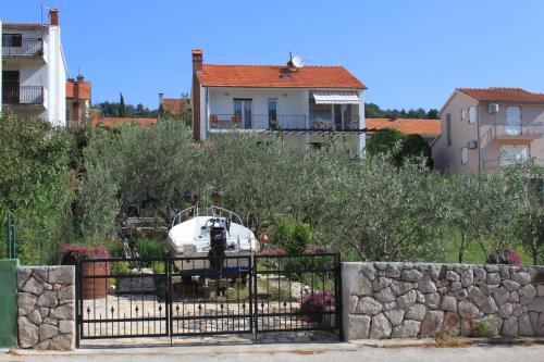  Apartments with a parking space Stari Grad, Hvar - 8708, Pension in Stari Grad