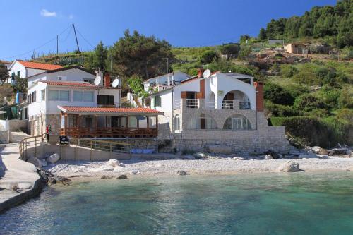  Apartments and rooms by the sea Cove Zarace - Dubovica, Hvar - 8781 in Zarače
