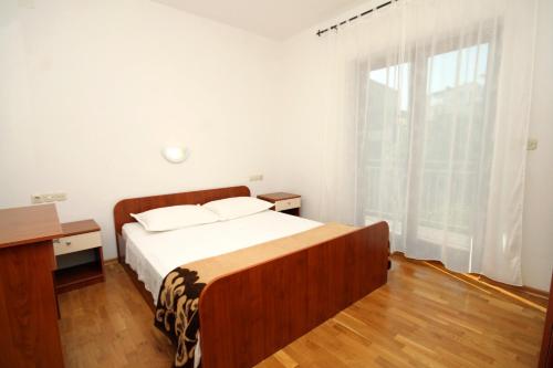 Apartment Jelsa 8765f - image 11