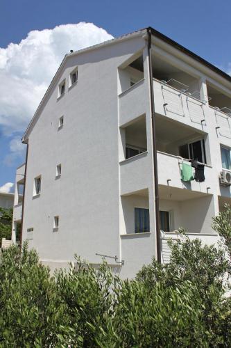 Apartments with a parking space Hvar - 8791 - image 6