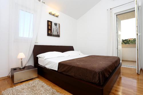 Apartments by the sea Zecevo Rtic Rogoznica - 10333 - image 10