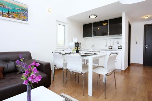 Fasiliteter, Apartments by the sea Zecevo Rtic, Rogoznica - 10333 in Rogoznica