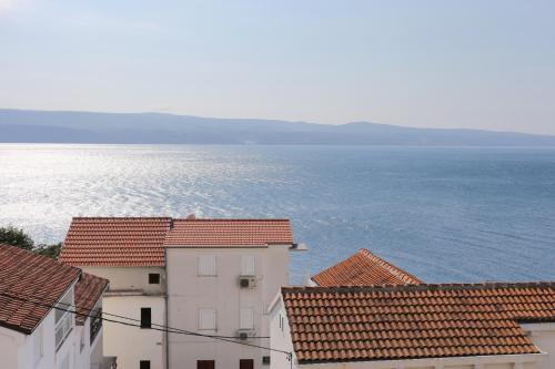 Apartments by the sea Stanici Omis - 10350 - image 9