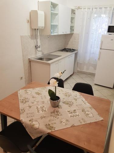 Two-Bedroom Apartment with Terrace image 5